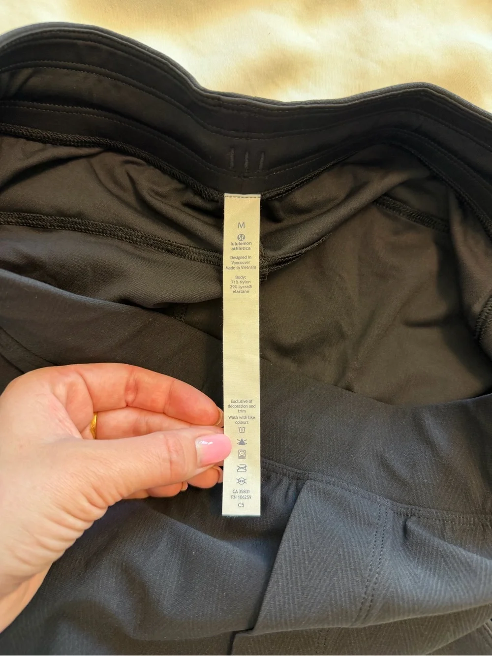 Lululemon Twill Chill Short, M